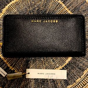 Marc Jacobs wallet